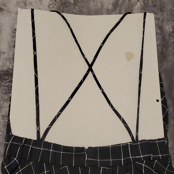 Little black dress - Picture 2 of 3